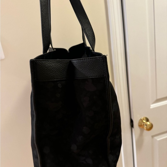 Lululemon Athletica Jacquard Camo Now and Always Large Tote in deep coal - Picture 10 of 12